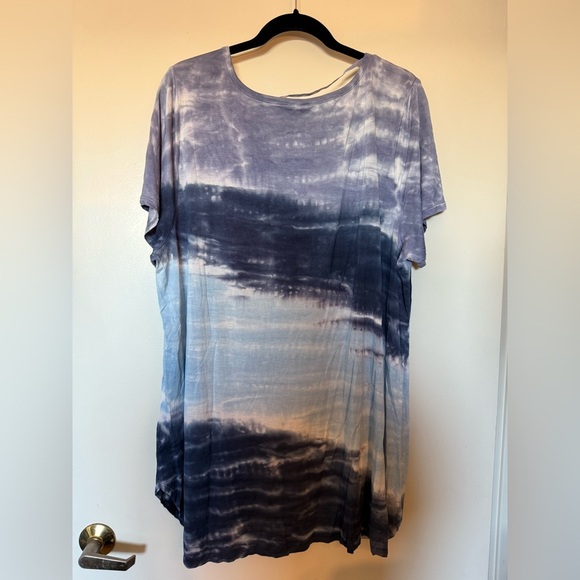 NWOT Cable & Gauge Woman Short Sleeve Tie Dye Tee-Shirt in Size 2X - Picture 2 of 4